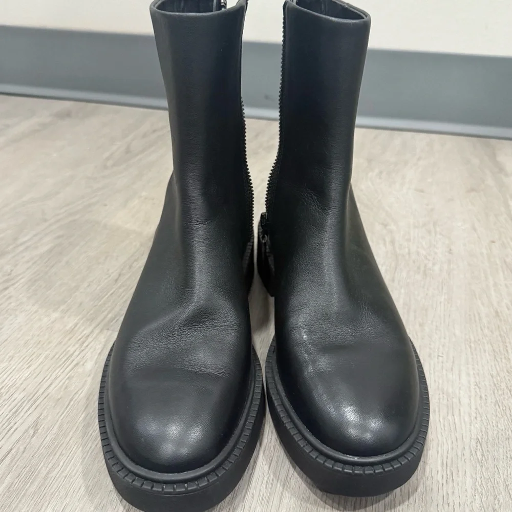 Vince Ankle Boots Kady in Leather Black